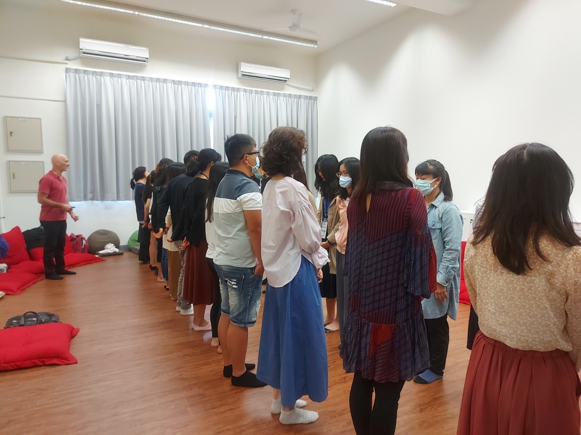 109年10月27-28日-高雄區輔導教師輔導知能研習─哈科米取向非語言訊息覺察工作坊講師：貝雋文老師
